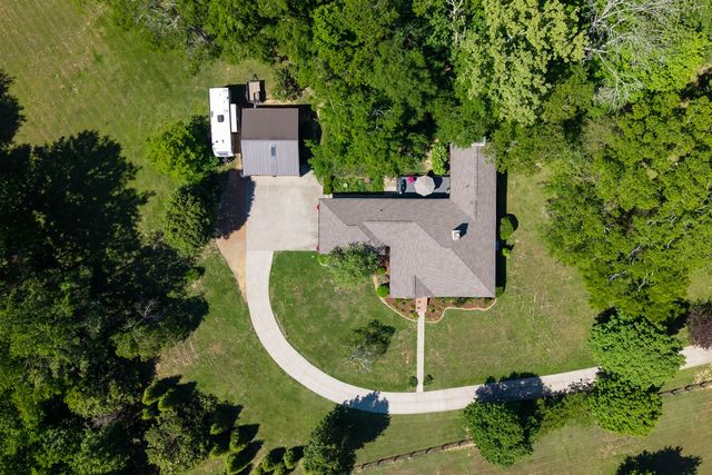 1023 Mount Olivet Rd, Hendersonville, TN 37075