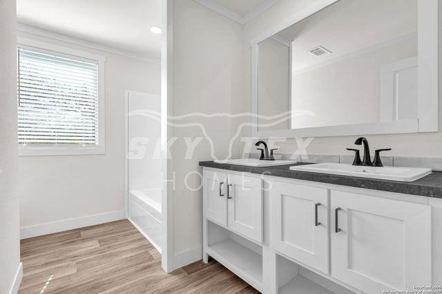 132 Syrah St, La Vernia, TX 78121