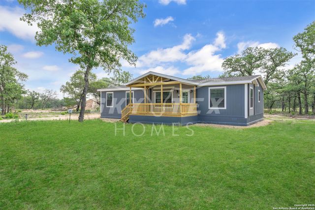 132 Syrah St, La Vernia, TX 78121