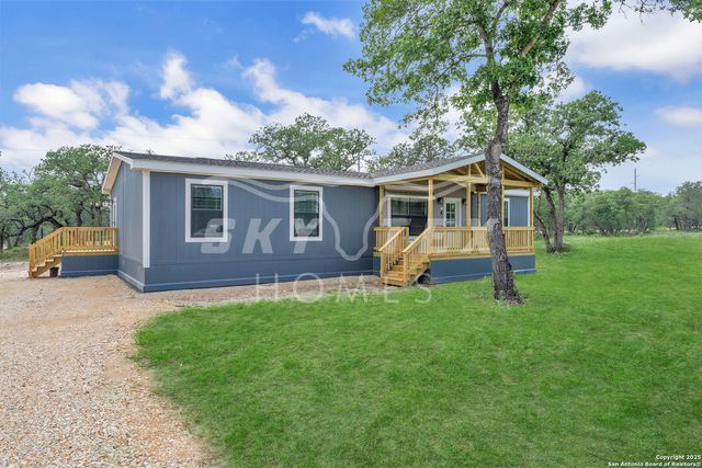132 Syrah St, La Vernia, TX 78121