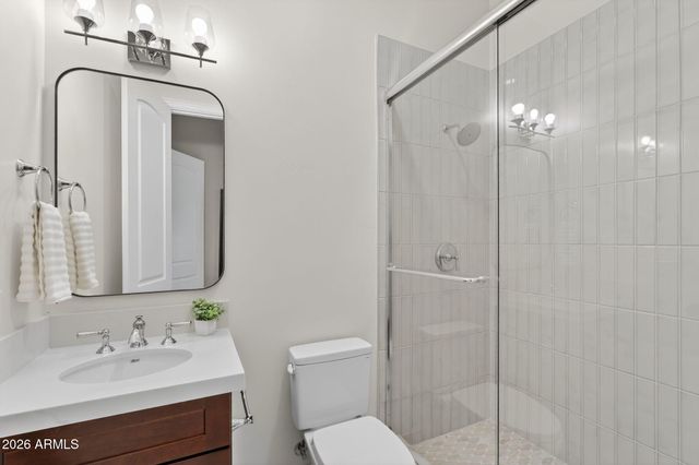 2068 E TIFFANY Court, Gilbert, AZ 85298