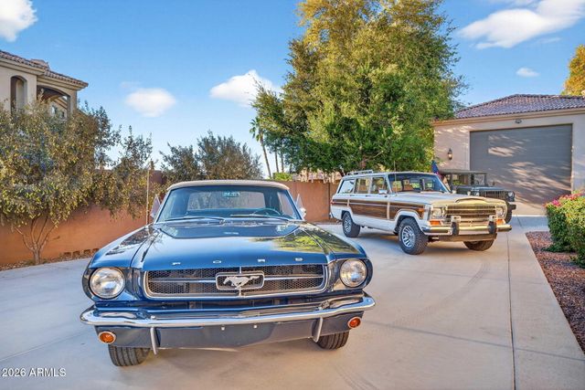 2068 E TIFFANY Court, Gilbert, AZ 85298