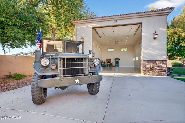 2068 E TIFFANY Court, Gilbert, AZ 85298