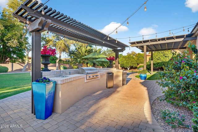 2068 E TIFFANY Court, Gilbert, AZ 85298