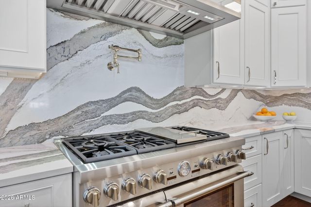 2068 E TIFFANY Court, Gilbert, AZ 85298