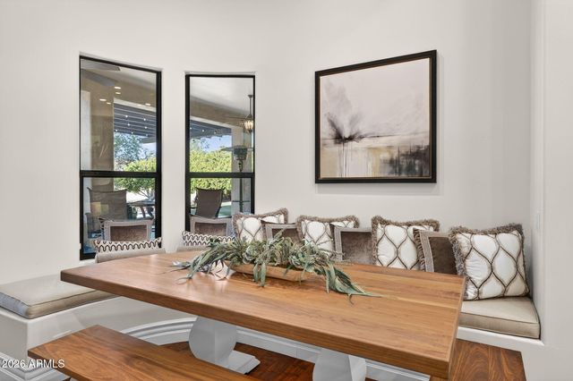 2068 E TIFFANY Court, Gilbert, AZ 85298