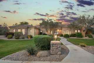 2068 E TIFFANY Court, Gilbert, AZ 85298