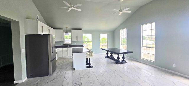 110 Overlook Trail, Azle, TX 76020
