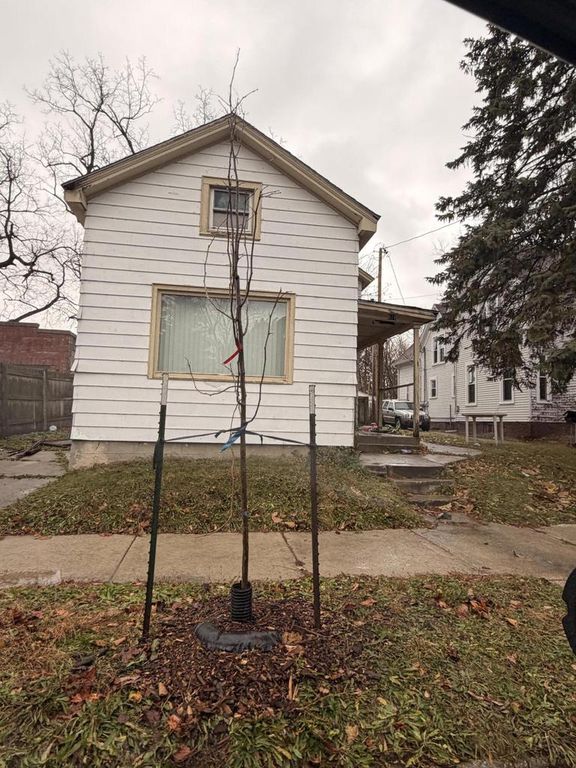 818 St Patrick STREET, Racine, WI 53402