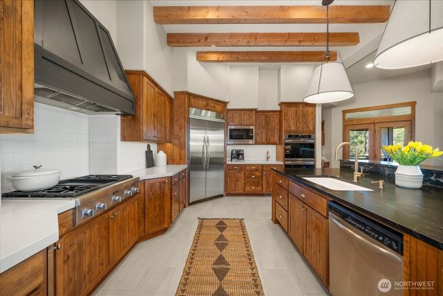 2415 Hangman Creek Lane, Spokane, WA 99224