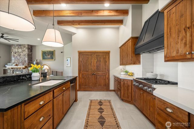 2415 Hangman Creek Lane, Spokane, WA 99224
