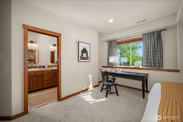 2415 Hangman Creek Lane, Spokane, WA 99224