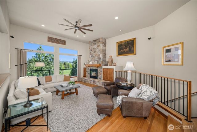 2415 Hangman Creek Lane, Spokane, WA 99224