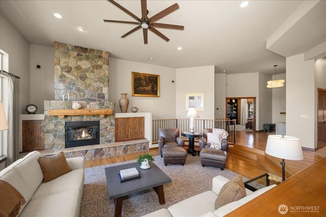 2415 Hangman Creek Lane, Spokane, WA 99224