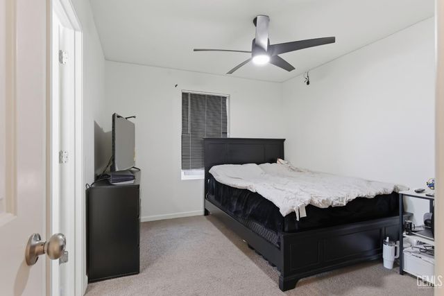 8716 Akero Avenue, Bakersfield, CA 93307