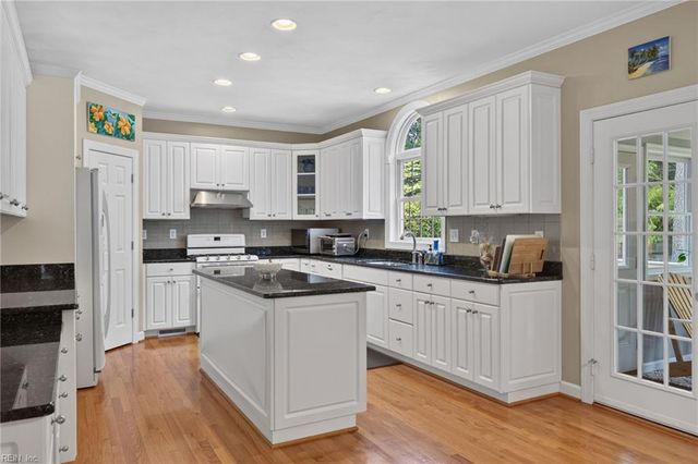 804 Casa Verde WAY, Virginia Beach, VA 23456
