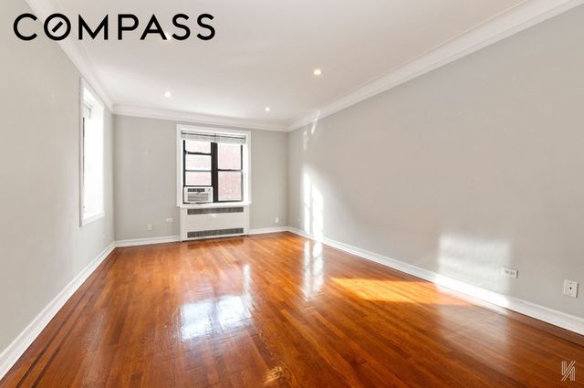 2540 31st Ave Apt 6E, New York City, NY 11106