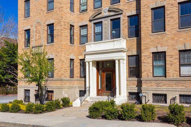 6 Crawford St 5, Cambridge, MA 02139