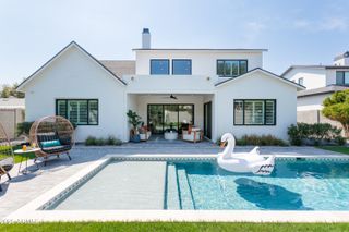 4007 N 34TH Street, Phoenix, AZ 85018