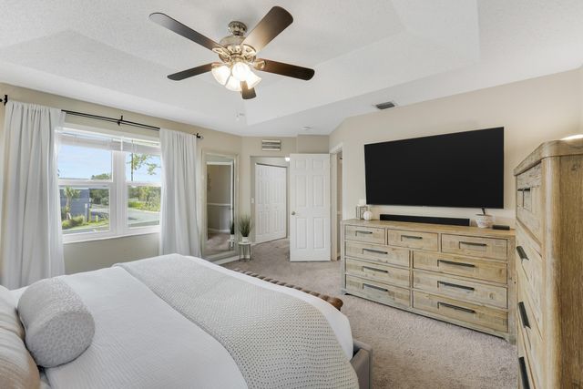 7097 Crescent Creek Lane, Coconut Creek, FL 33073