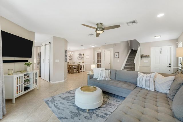 7097 Crescent Creek Lane, Coconut Creek, FL 33073