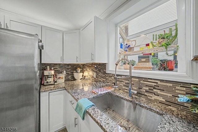 59 Fairview Ave, Somerville Boro, NJ 08876