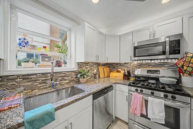 59 Fairview Ave, Somerville Boro, NJ 08876