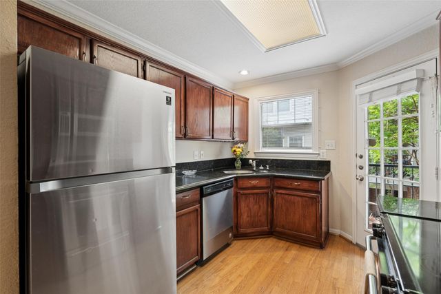 2902 State Street 13, Dallas, TX 75204
