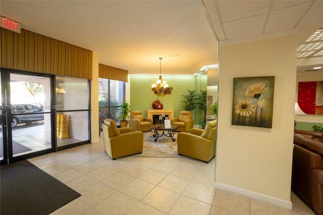 1100 Saint Charles Pl 308, Pembroke Pines, FL 33026