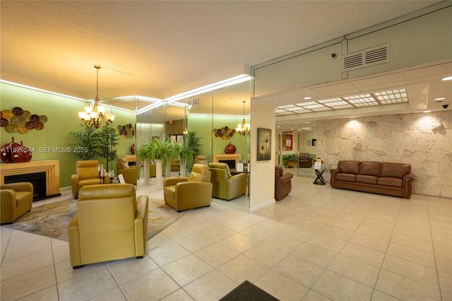 1100 Saint Charles Pl 308, Pembroke Pines, FL 33026