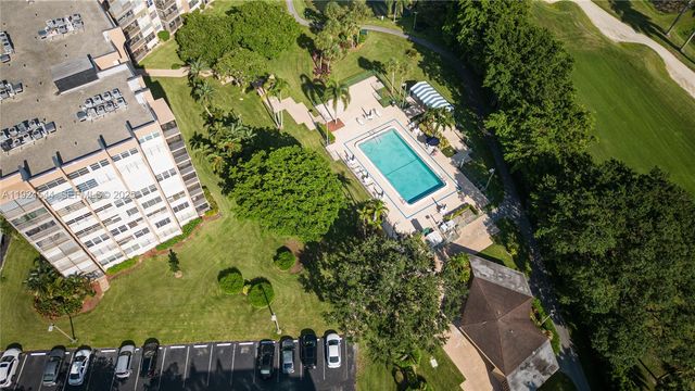 1100 Saint Charles Pl 308, Pembroke Pines, FL 33026