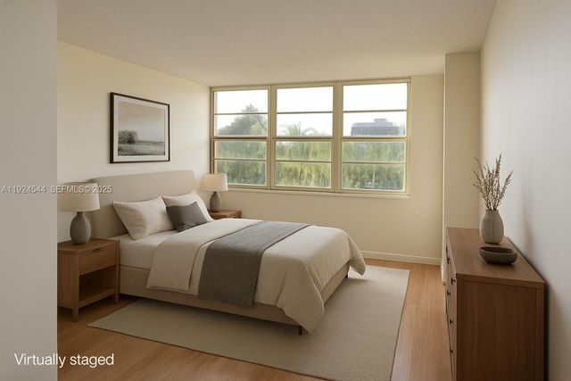 1100 Saint Charles Pl 308, Pembroke Pines, FL 33026