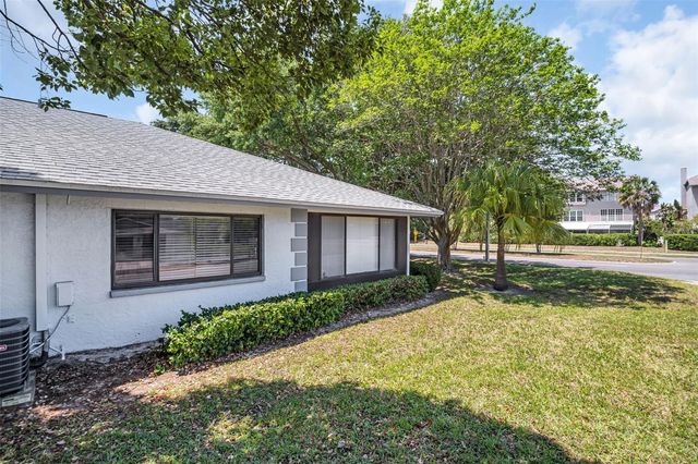 2765 COUNTRYSIDE BOULEVARD 104, Clearwater, FL 33761