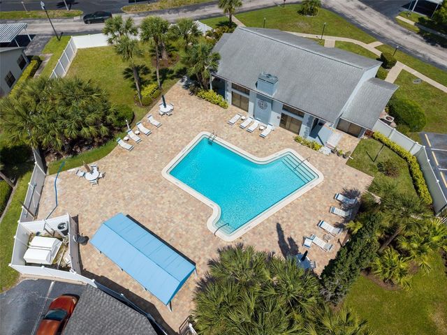 2765 COUNTRYSIDE BOULEVARD 104, Clearwater, FL 33761