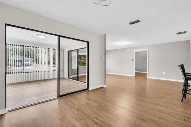 2765 COUNTRYSIDE BOULEVARD 104, Clearwater, FL 33761