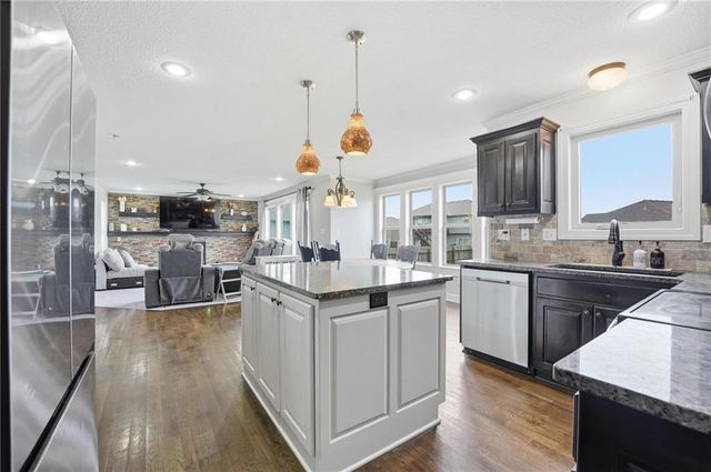 12306 Burr Oak Circle, Peculiar, MO 64078