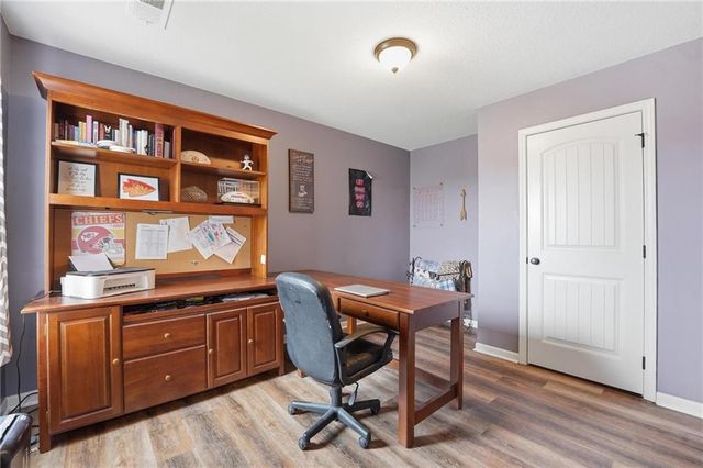 12306 Burr Oak Circle, Peculiar, MO 64078