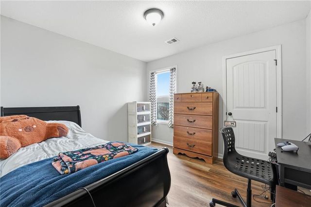 12306 Burr Oak Circle, Peculiar, MO 64078