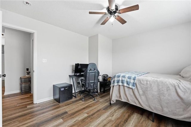 12306 Burr Oak Circle, Peculiar, MO 64078