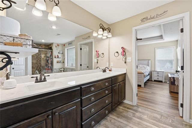 12306 Burr Oak Circle, Peculiar, MO 64078