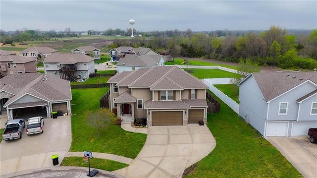 12306 Burr Oak Circle, Peculiar, MO 64078