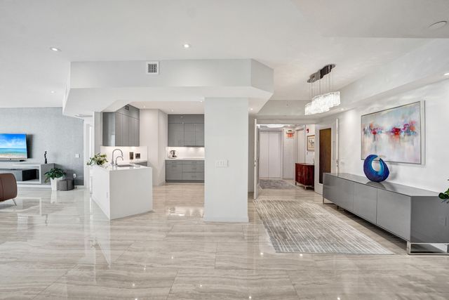 2845 NE 9th Street Ph5, Fort Lauderdale, FL 33304