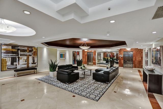 2845 NE 9th Street Ph5, Fort Lauderdale, FL 33304
