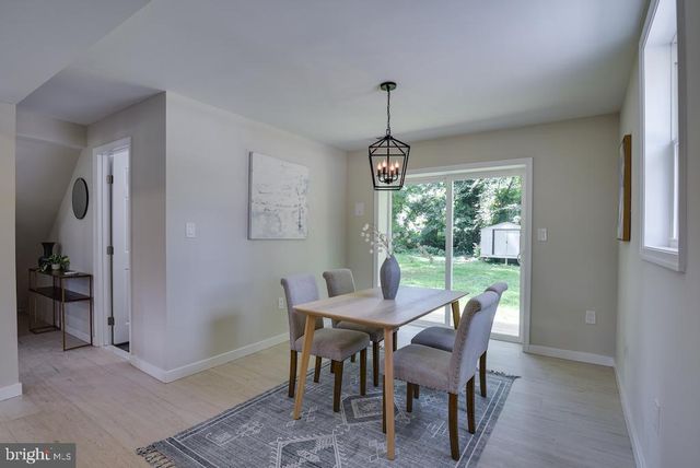 8426 WOODLAWN ST, Alexandria, VA 22309