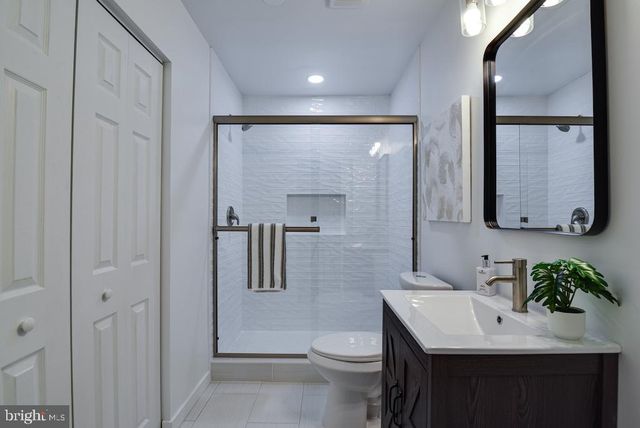 8426 WOODLAWN ST, Alexandria, VA 22309