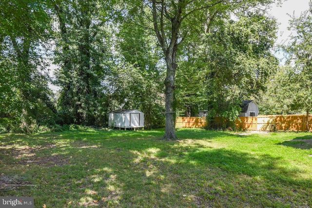 8426 WOODLAWN ST, Alexandria, VA 22309