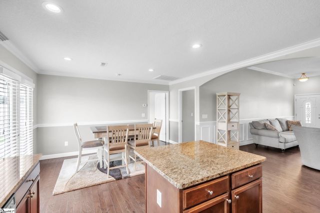 229 Highland Springs Loop, Inman, SC 29349