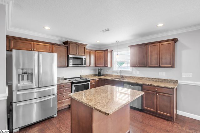 229 Highland Springs Loop, Inman, SC 29349