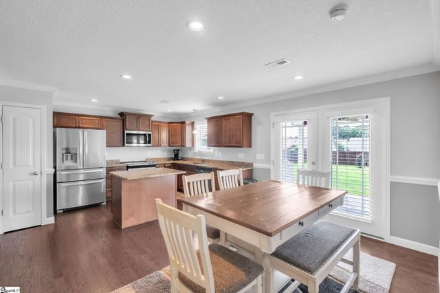 229 Highland Springs Loop, Inman, SC 29349