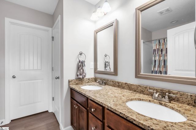 229 Highland Springs Loop, Inman, SC 29349